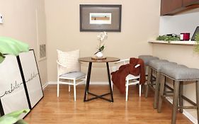 Chic Boho Cottage -Self Check In, Fully Furnished, & Free Parking