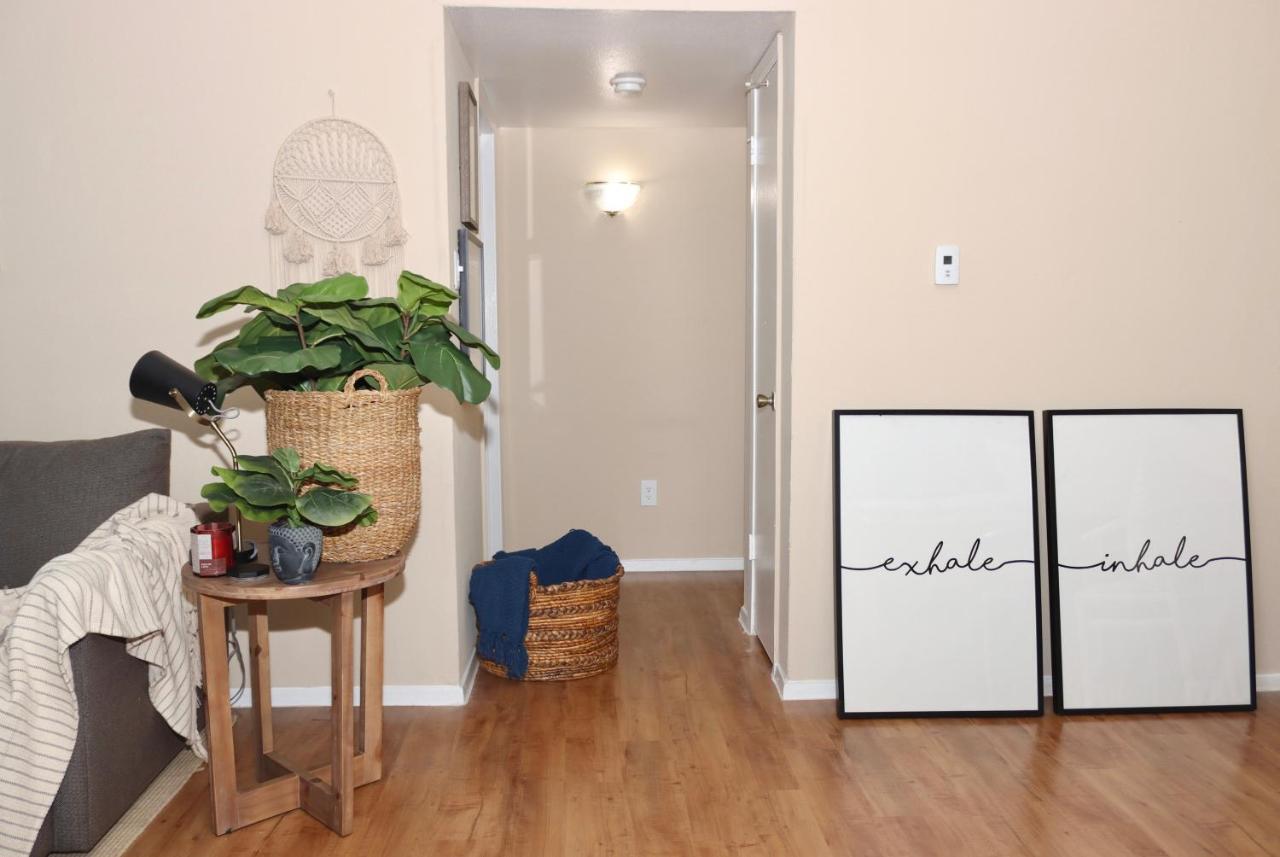 Chic Boho Cottage -Self Check In, Fully Furnished, & Free Parking Houston Exterior photo
